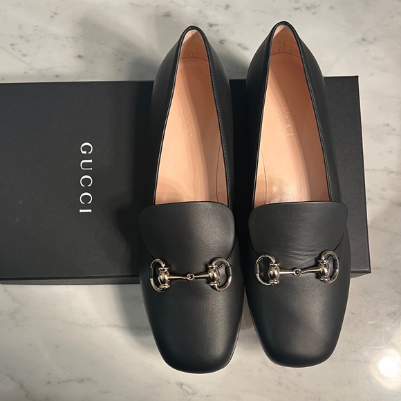 フラットシューズ GUCCI FW25 Gucci Flat shoes (814321 FAD6C9745) Women's Gucci Horsebit ballet flat in beige and dark brown